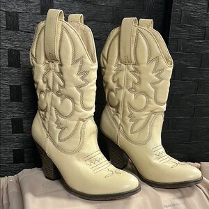 Cream Western-Style Women's Boots